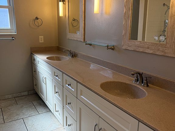 2nd image of 1259 W Raintree Dr