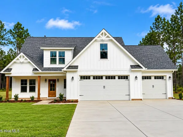 215 Whispering Ridge, West End, NC 27376