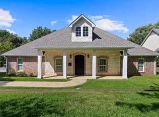 1223 Pine St, Kilgore, TX 75662