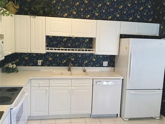5th image of 1890 Eden Ct