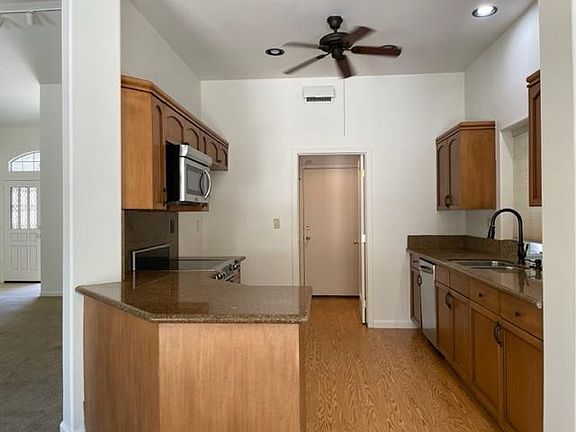 4th image of 9298 N Concord Dr