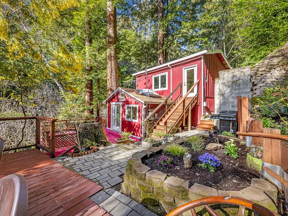 1st image of 19495 Beardsley Rd