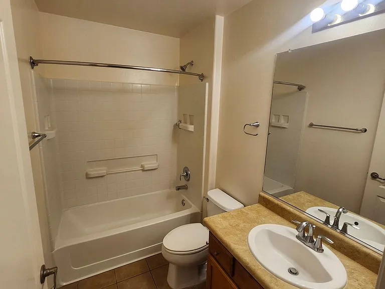 4123 E Coolbrooke Dr — Photo 26