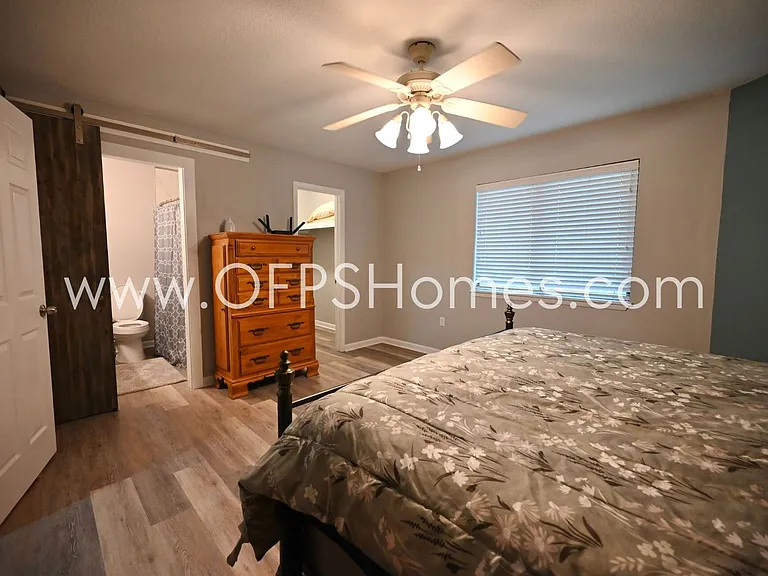 1755 Union Ave — Photo 28