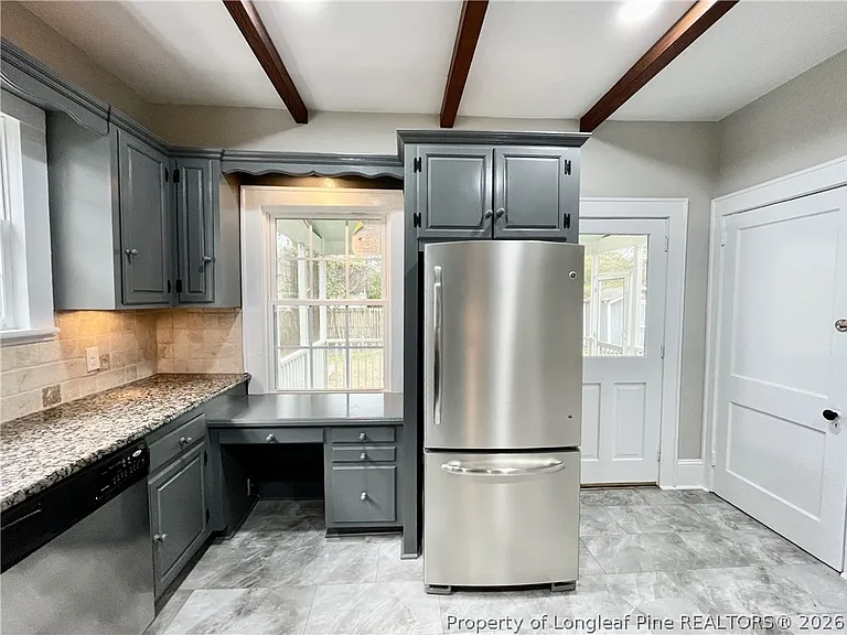 1312 Summit Ave — Photo 8