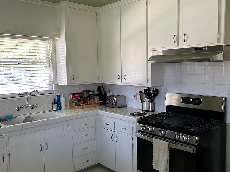 836 W Almond Ave — Photo 8