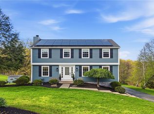 58 Canter Dr, Sewickley, PA 15143