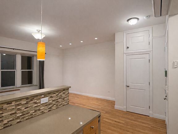 2nd image of 11 W 74th St APT 4