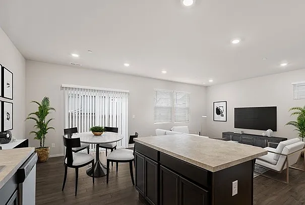 18725 Emmons Ct E — Photo 1