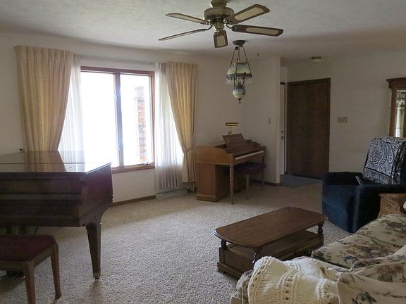 2nd image of 17 Carter Dr