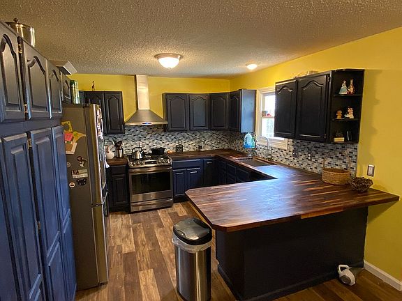 3rd image of 1301 S County Road 550 E
