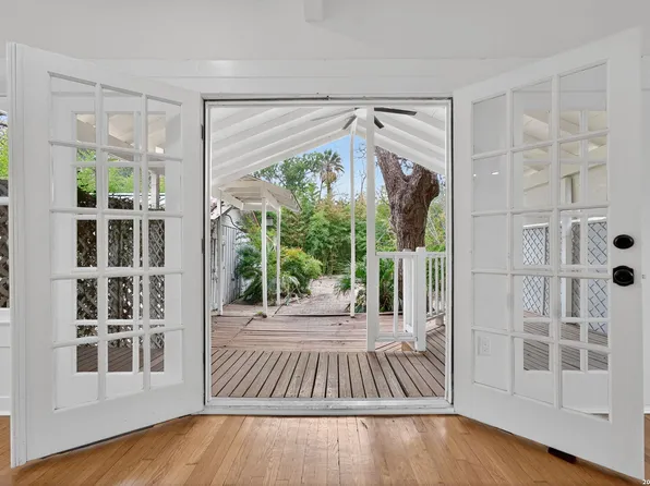 214 Ira, San Antonio, TX 78209