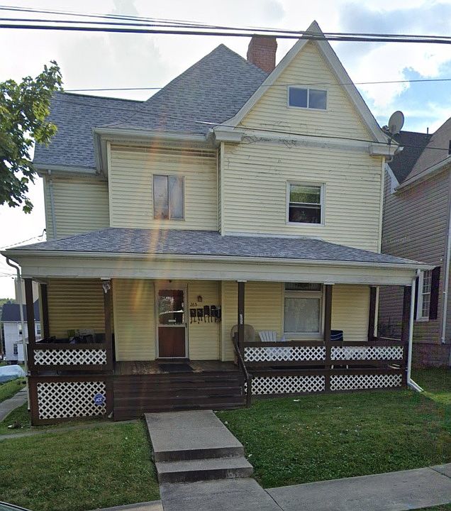 2nd image of 265 Duncan Ave #4
