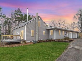 N3908 Cummings Rd, Hortonville, WI 54944