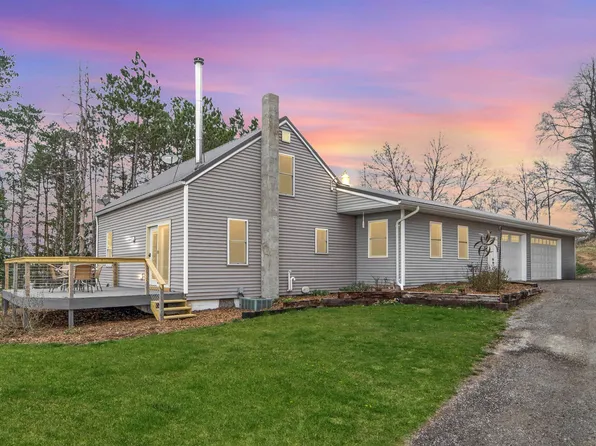 N3908 Cummings Rd, Hortonville, WI 54944