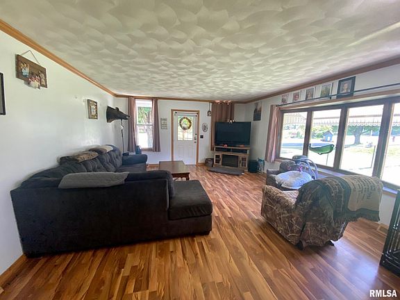 3rd image of 513 S 6th St
