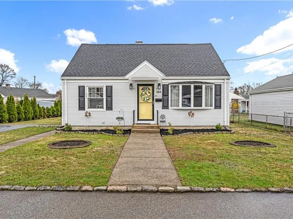 195 Oregon Ave, Pawtucket, RI 02861