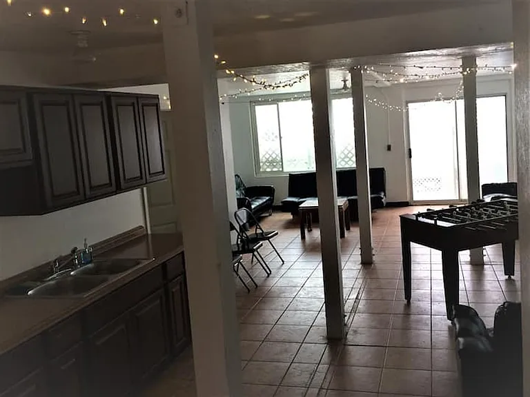 2645 Ocean Front Walk — Photo 55