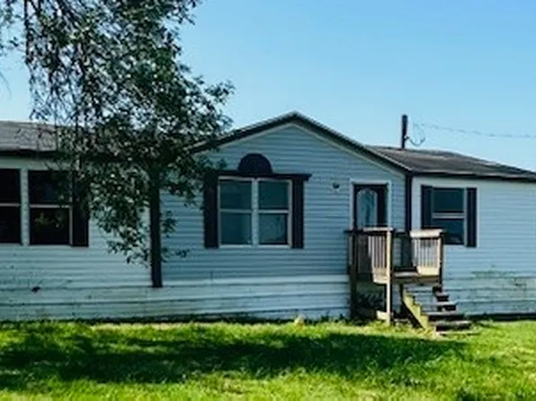 1212 Babylon Ln, Schulenburg, TX 78956