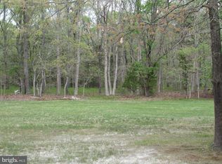 864 Carmel Rd, Millville, NJ 08332