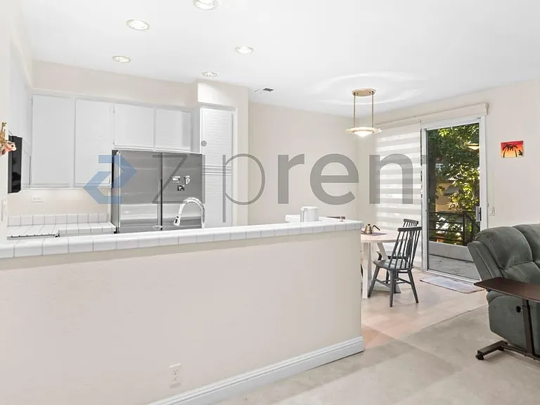 440 Navaro Pl #219 — Photo 12