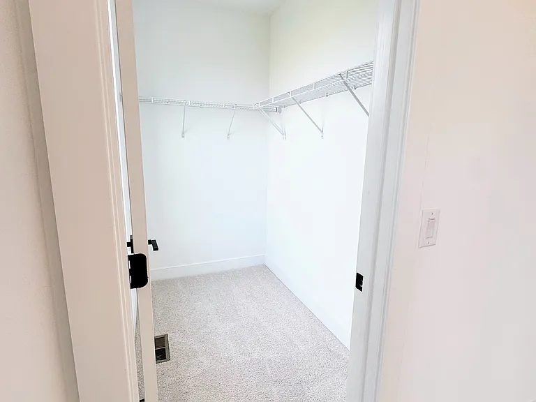 14928 Deco Cir — Photo 24