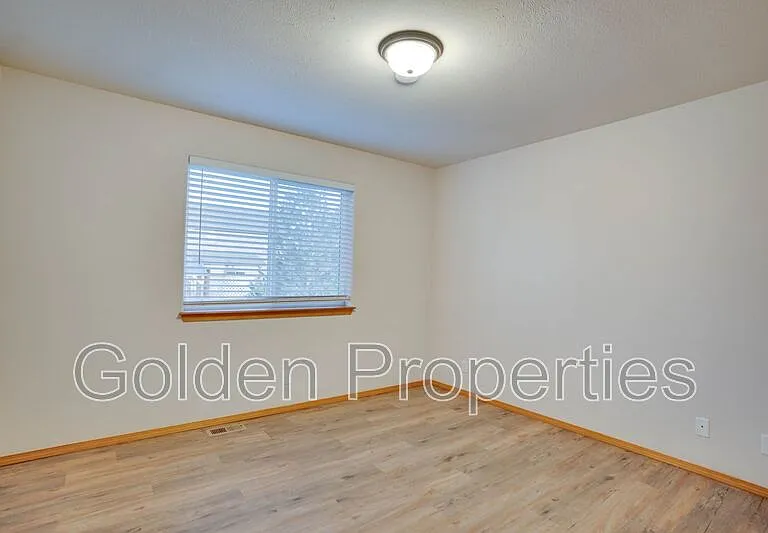 7488 N Courcelles Pkwy — Photo 5