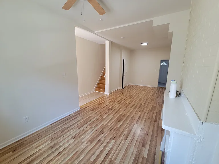 1709 N Dover St — Photo 28