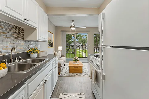 Monte Vista Apartment Homes Photo 1