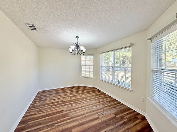 5th image of 7047 Tylerwood Ct