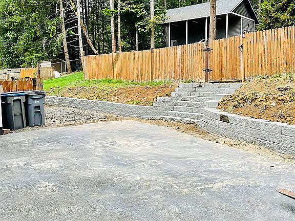 Access to backyard and patio