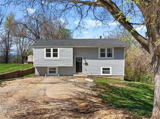 706 Bogy St, De Soto, MO