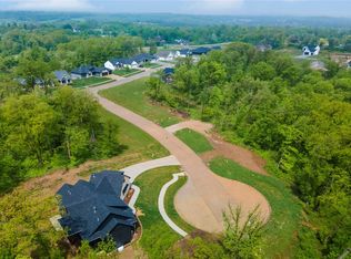 3054 Forrest Hill Ct, Hiawatha, IA 52233