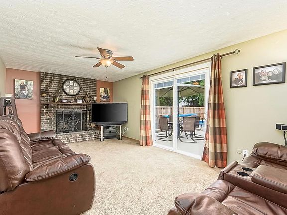 3rd image of 1256 Hilton Dr