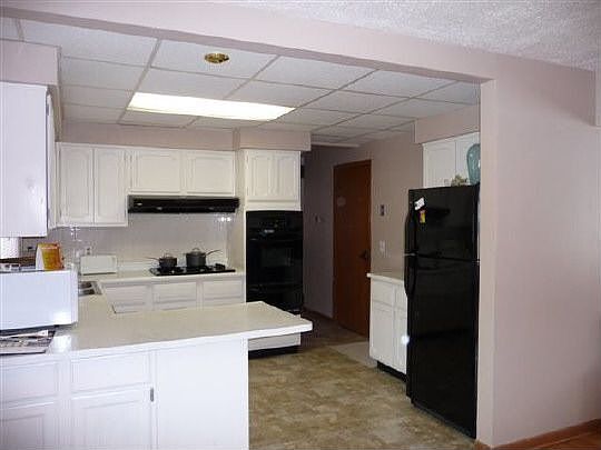 New appliances, flooring,& tile in 2008