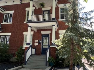 16 Desjardins Ave, Ottawa, ON K1N 5N9