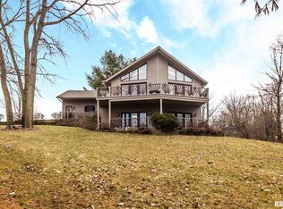 491 Greenfield Ct, Dahinda, IL 61428