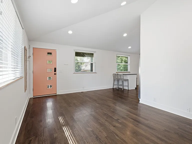 1147 Cahal Ave — Photo 5