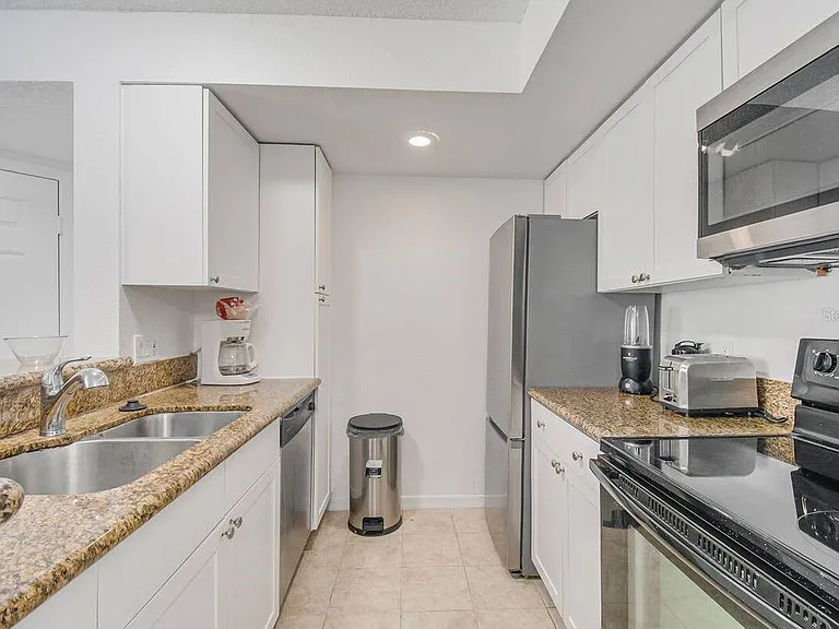 582 Good Life Way — Photo 7