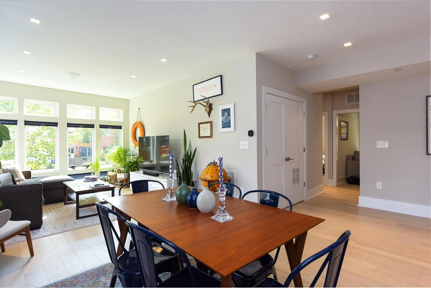 Sun-Drenched Corner Unit 2BR/2BA in Columbia Heights | Gourmet Kitchen, Roof Deck & Walk Score 97 — Photo 4