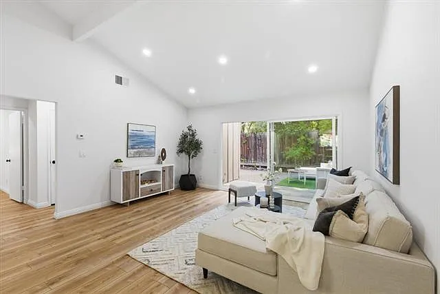 10170 Firwood Dr — Photo 5