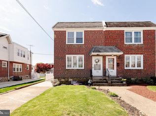 1906 Arthur St, Philadelphia, PA 19152