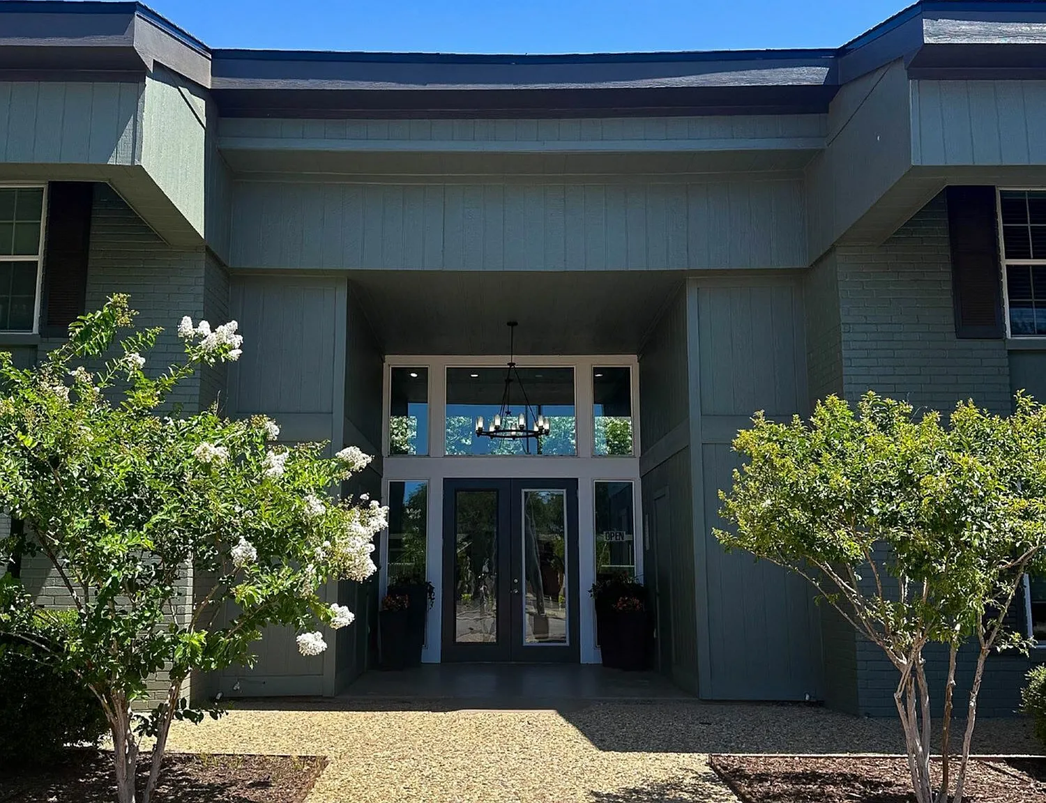 Savannah Oaks Apartments — Photo 2
