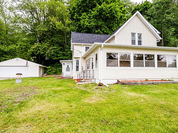 5454 N Watervliet Rd, Watervliet, MI 49098 | MLS #23134278 | Zillow