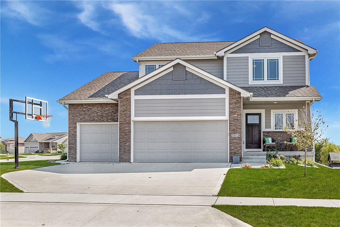 2015 Brodie St Waukee IA 50263 Zillow