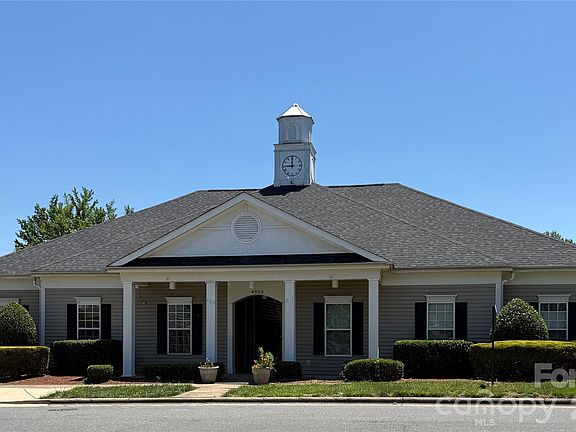 2nd image of 1063 Triece Ln