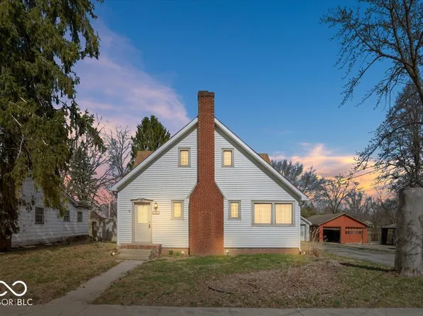 206 E Main St, New Market, IN 47965