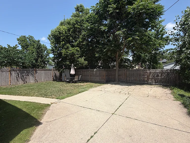 629 Lyon St NE #1 — Photo 24