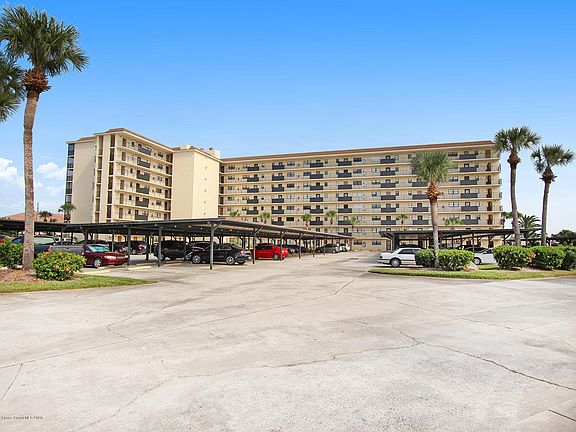 3rd image of 520 Palm Springs Blvd APT 406