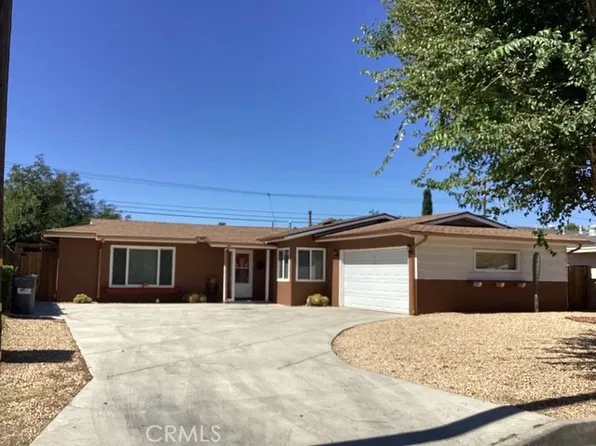 43935 2nd St E #E, Lancaster, CA 93535